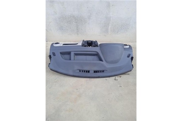 Recambio de salpicadero para dacia dokker 1.5 essential referencia OEM IAM 00115549  