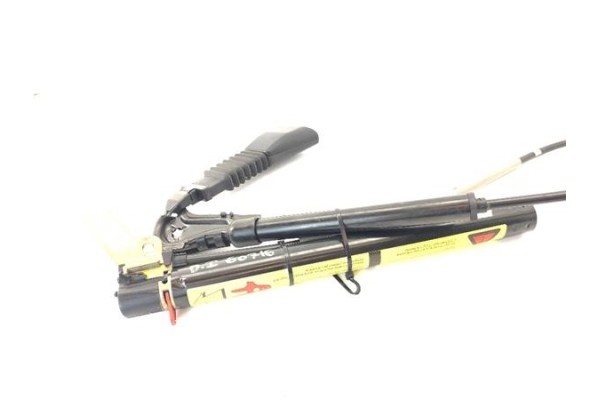 Recambio de anclaje cinturon delantero izquierdo para opel corsa b 1.4 i referencia OEM IAM 90387491  