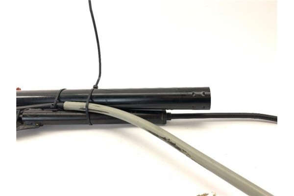 Recambio de anclaje cinturon delantero izquierdo para opel corsa b 1.4 i referencia OEM IAM 90387491  