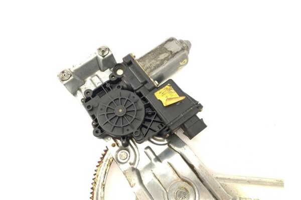 Recambio de mecanismo elevalunas delantero izquierdo para opel corsa b 1.4 i referencia OEM IAM 0536000301  