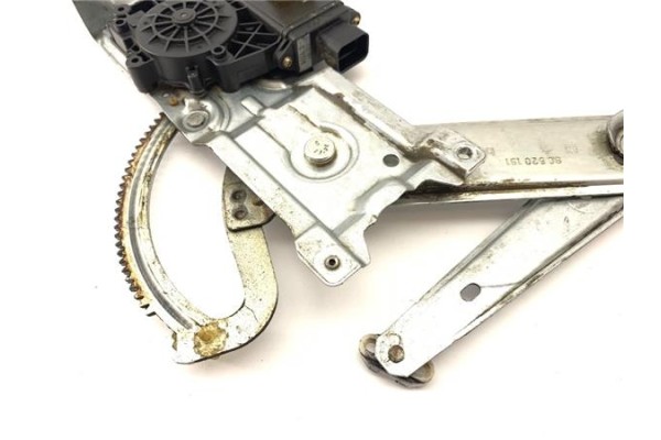 Recambio de mecanismo elevalunas delantero izquierdo para opel corsa b 1.4 i referencia OEM IAM 0536000301  
