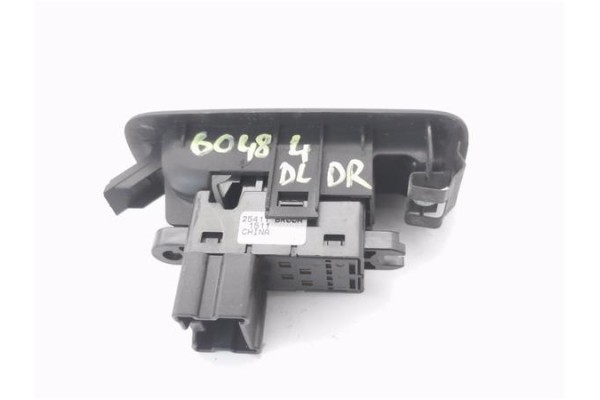 Recambio de mando elevalunas delantero derecho para nissan qashqai (j10) 1.5 360 referencia OEM IAM 25411BR00A  