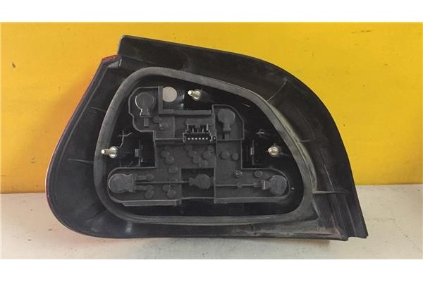 Recambio de piloto trasero derecho para renault megane i (ba0/1_) 1.6 referencia OEM IAM 770028321  