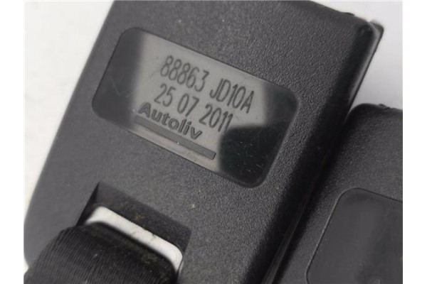 Recambio de anclaje cinturon trasero izquierdo para nissan qashqai (j10) 1.5 360 referencia OEM IAM 88863JD10A  
