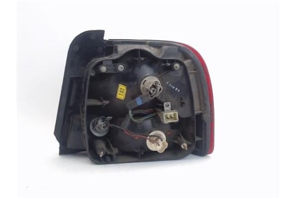 Recambio de piloto trasero izquierdo para hyundai lantra (j1) referencia OEM IAM 9240128520  