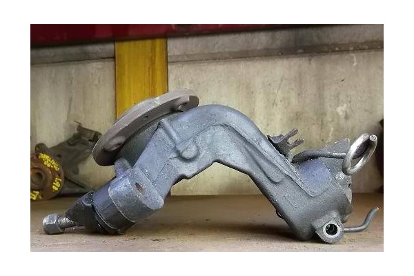 Recambio de mangueta delantero izquierda para citroen xantia berlina 1.9 turbo d referencia OEM IAM   