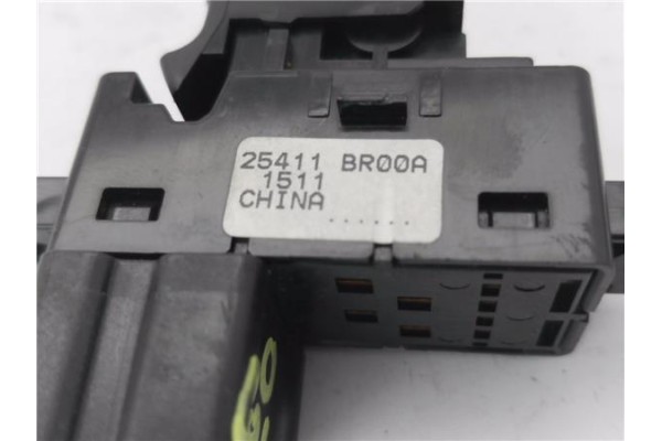 Recambio de mando elevalunas trasero izquierdo para nissan qashqai (j10) 1.5 360 referencia OEM IAM 25411BR00A  