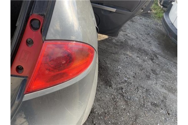 Recambio de piloto trasero derecho para seat leon (1p1) 1.9 tdi referencia OEM IAM 1P0945112C  