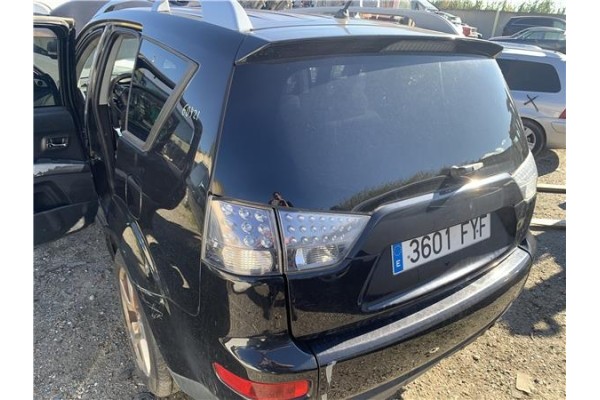 Recambio de porton trasero para mitsubishi outlander (cw0) 2.0 di-d intense referencia OEM IAM 5801A524  