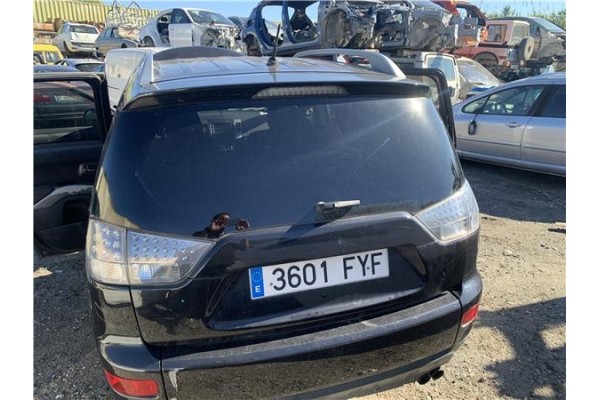 Recambio de porton trasero para mitsubishi outlander (cw0) 2.0 di-d intense referencia OEM IAM 5801A524  