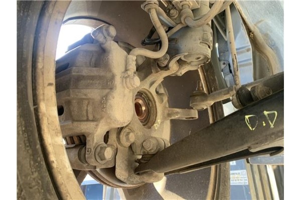 Recambio de mangueta delantero derecha para mitsubishi outlander (cw0) 2.0 di-d intense referencia OEM IAM 3870A008  