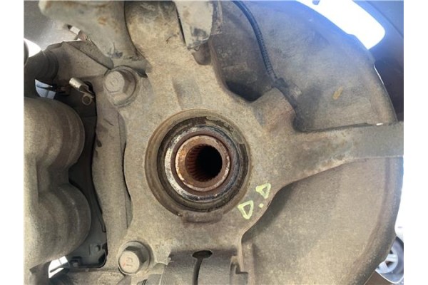 Recambio de mangueta delantero derecha para mitsubishi outlander (cw0) 2.0 di-d intense referencia OEM IAM 3870A008  