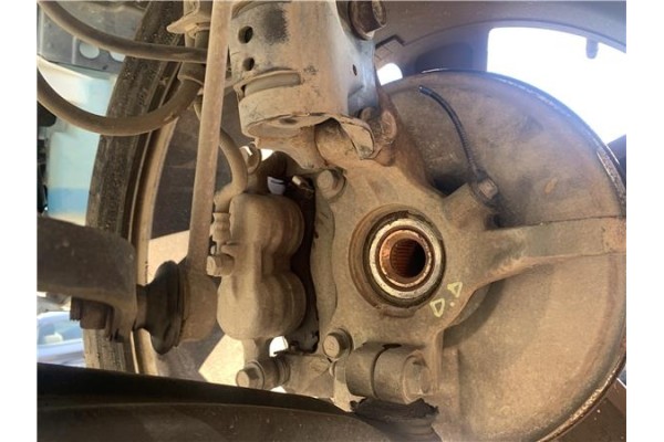 Recambio de mangueta delantero derecha para mitsubishi outlander (cw0) 2.0 di-d intense referencia OEM IAM 3870A008  