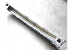 Recambio de refuerzo paragolpes para volkswagen golf v (1k1) 1.9 tdi referencia OEM IAM 1K0807305C  