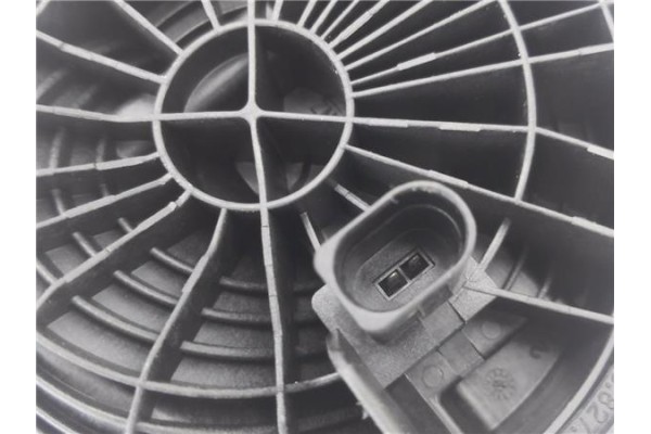 Recambio de maneta exterior porton para volkswagen golf vi (5k1) 1.6 advance referencia OEM IAM 6R0827469C  