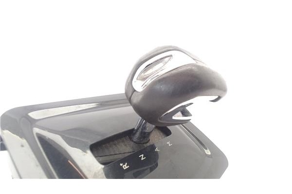 Recambio de palanca de cambio para peugeot 3008 2.0 style referencia OEM IAM 9801784480  