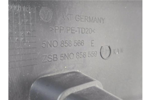 Recambio de embellecedor columna direccion para volkswagen golf vi (5k1) 1.6 advance referencia OEM IAM 5N0858566E 5N0858559F82V