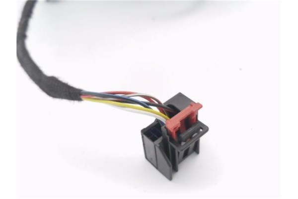 Recambio de retrovisor electrico izquierdo para volkswagen golf vi (5k1) 1.6 advance referencia OEM IAM 5K0857501CD 563101CD 