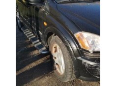 Recambio de aleta delantero derecha para ssangyong kyron 2.0 200 xdi referencia OEM IAM   