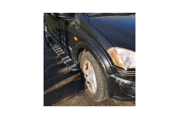 Recambio de aleta delantero derecha para ssangyong kyron 2.0 200 xdi referencia OEM IAM   