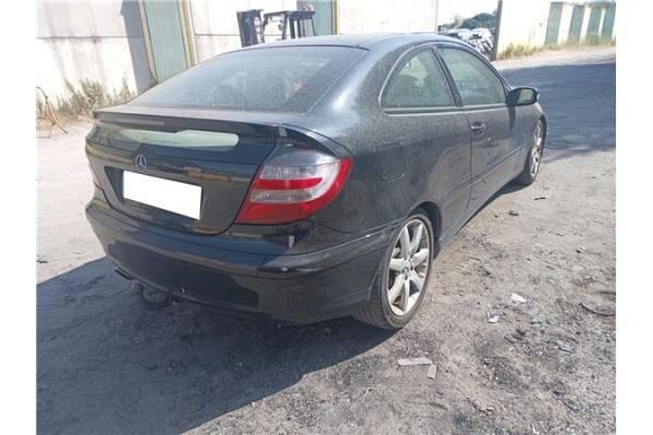 mercedes-benz clase c (bm 203) sportcoupe del año 2005