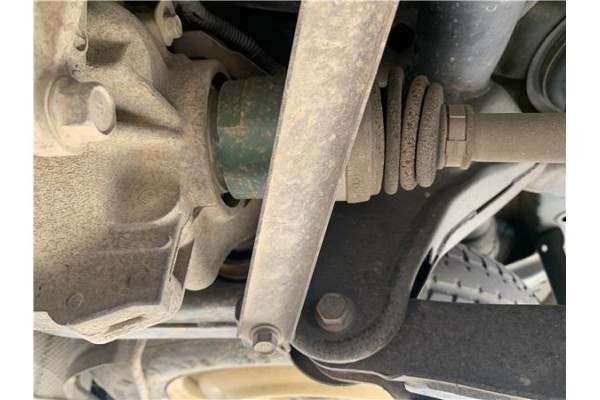 Recambio de palier trasero izquierdo para mitsubishi outlander (cw0) 2.0 di-d intense referencia OEM IAM 3715A031  