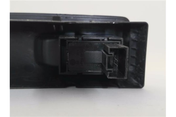 Recambio de mando elevalunas delantero derecho para volkswagen golf vi (5k1) 1.6 advance referencia OEM IAM 5K0867256  