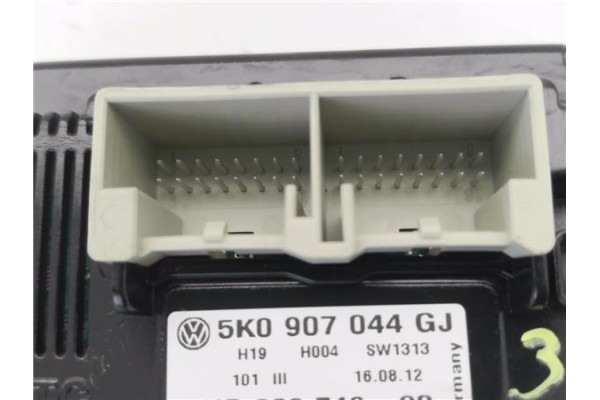 Recambio de mandos climatizador para volkswagen golf vi (5k1) 1.6 advance referencia OEM IAM 5K0907044GJ 5HB00974690 