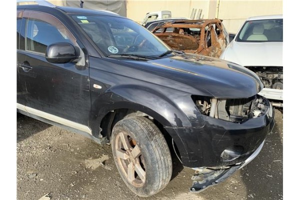 Recambio de aleta delantero derecha para mitsubishi outlander (cw0) 2.0 di-d intense referencia OEM IAM 5220C672  