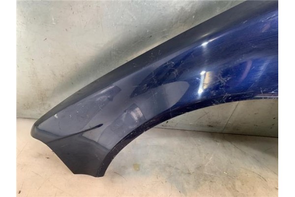 Recambio de aleta delantero izquierda para bmw serie 3 coupe (e36) 1.9 318is sport edition referencia OEM IAM 41358215271  