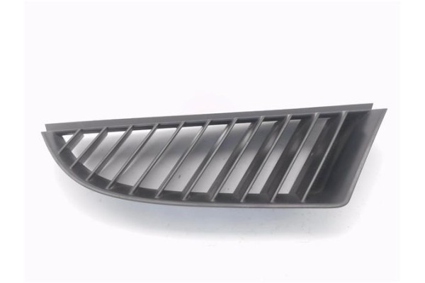 Recambio de rejilla capo para mitsubishi colt cz3 berl. 5 (z30a) 1.1 inform (d) referencia OEM IAM MN127774  