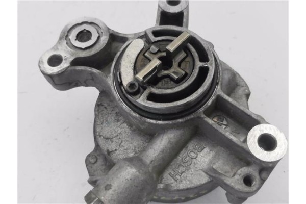 Recambio de bomba vacio para volvo v50 familiar 2.0 d referencia OEM IAM D1651B 07110 
