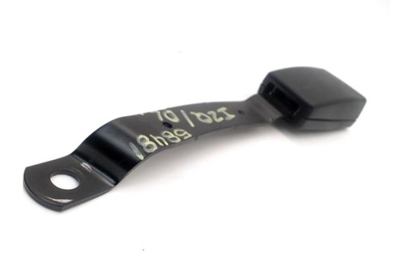Recambio de anclaje cinturon delantero izquierdo para volkswagen polo iv (9n1) 1.4 tdi referencia OEM IAM   