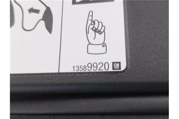 Recambio de parasol derecho para opel astra k berlina 5p 1.6 dynamic referencia OEM IAM 13589920 39046138 