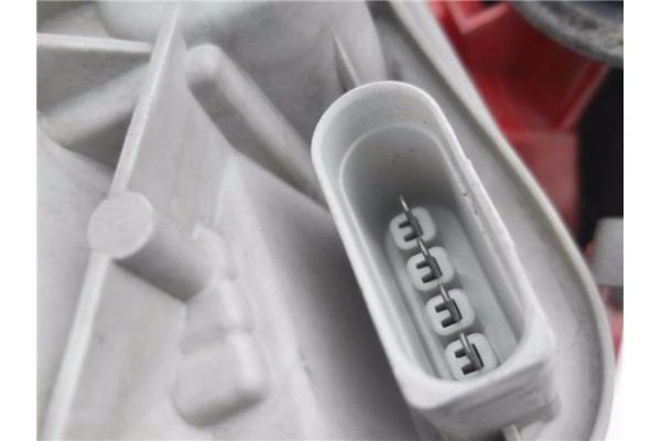 Recambio de piloto trasero derecho para audi a3 sportback (8pa) 2.0 tdi ambiente referencia OEM IAM 8P4945096C  