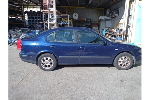 seat toledo (1m2) del año 2000