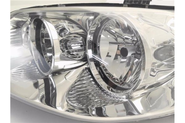 Recambio de faro delantero izquierdo para fiat ii punto (188) berlina 1.2 8v active referencia OEM IAM 89101066SX 0051760027 