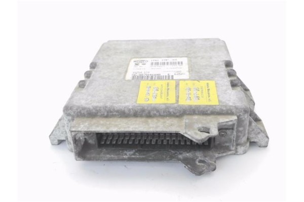 Recambio de centralita para citroen saxo 1.4 vts referencia OEM IAM 9630784680 IAW1AP40 