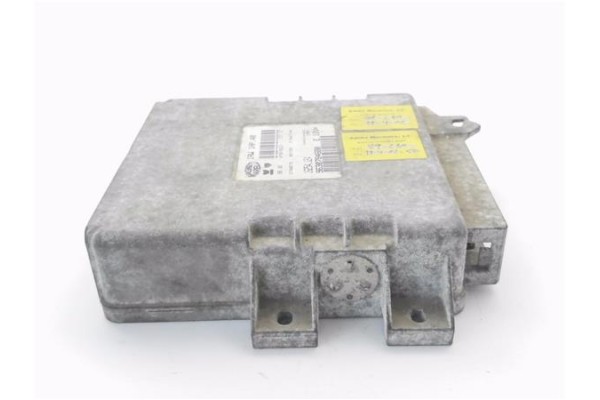 Recambio de centralita para citroen saxo 1.4 vts referencia OEM IAM 9630784680 IAW1AP40 