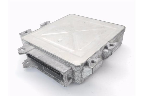 Recambio de centralita para citroen saxo 1.4 vts referencia OEM IAM 9630784680 IAW1AP40 