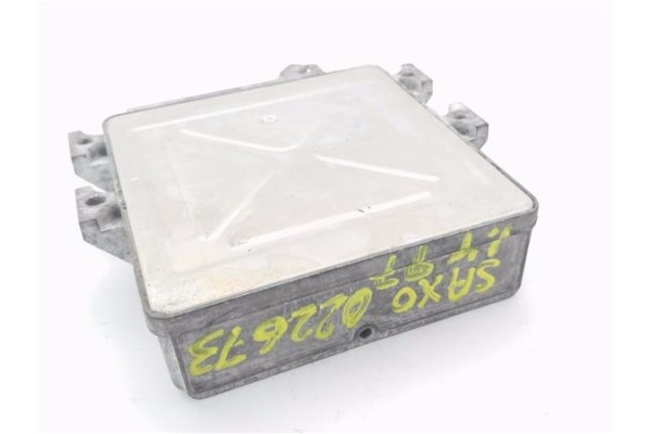 Recambio de centralita para citroen saxo 1.4 vts referencia OEM IAM 9630784680 IAW1AP40 