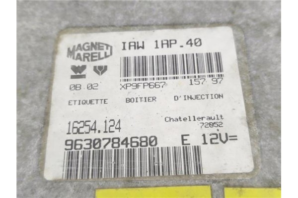 Recambio de centralita para citroen saxo 1.4 vts referencia OEM IAM 9630784680 IAW1AP40 