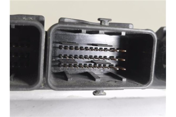 Recambio de centralita para citroen saxo 1.1 x referencia OEM IAM 9637838780 261206246 