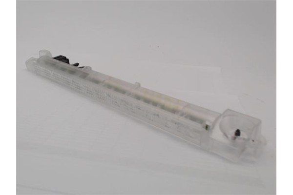 Recambio de luz central de freno para citroen c5 berlina 2.0 audace referencia OEM IAM 9681063580 89075398 