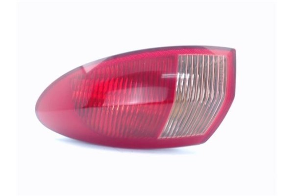 Recambio de piloto trasero derecho para alfa romeo 147 (190) 1.9 jtd distinctive referencia OEM IAM   
