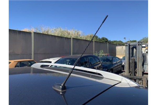 Recambio de antena electrica para kia ceed sportswagon (ed) 2.0 emotion referencia OEM IAM 962501H600  