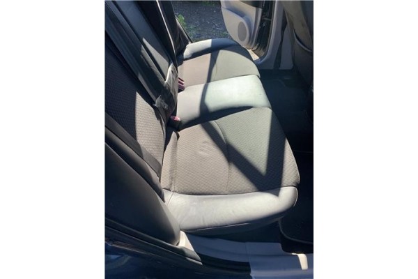 Recambio de asientos traseros para kia ceed sportswagon (ed) 2.0 emotion referencia OEM IAM 892011H010359  
