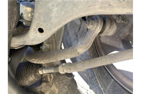 Recambio de barra estabilizadora delantero para kia ceed sportswagon (ed) 2.0 emotion referencia OEM IAM 548111H100  