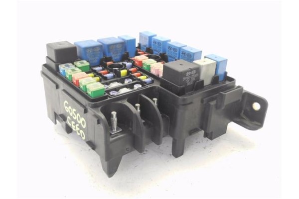 Recambio de caja fusibles/rele para kia ceed sportswagon (ed) 2.0 emotion referencia OEM IAM 919501H030  