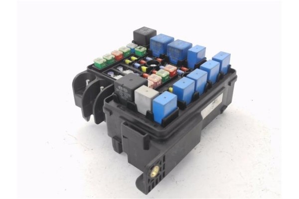 Recambio de caja fusibles/rele para kia ceed sportswagon (ed) 2.0 emotion referencia OEM IAM 919501H030  